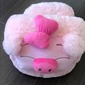 Piggy slippers shape plush